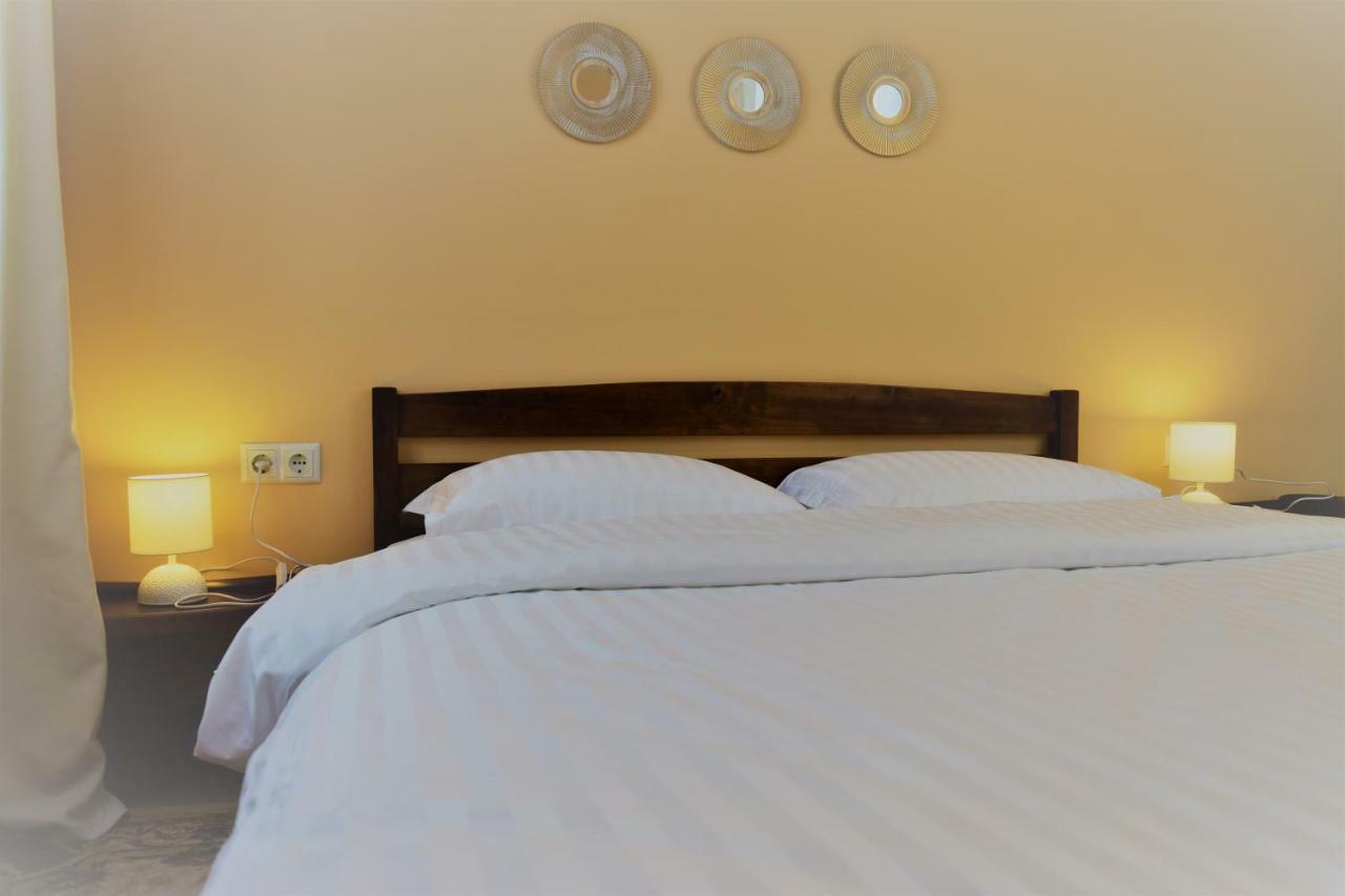Central Comfortable One-Bedroom Apartment Κισινάου Εξωτερικό φωτογραφία